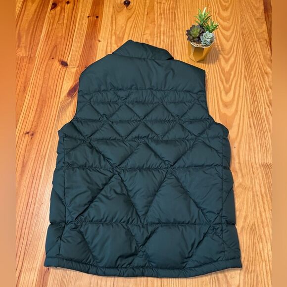 REI Co-op Therum Down Filled Puffer Vest Mens MED Forest Green Exterior Full Zip - Picture 8 of 8